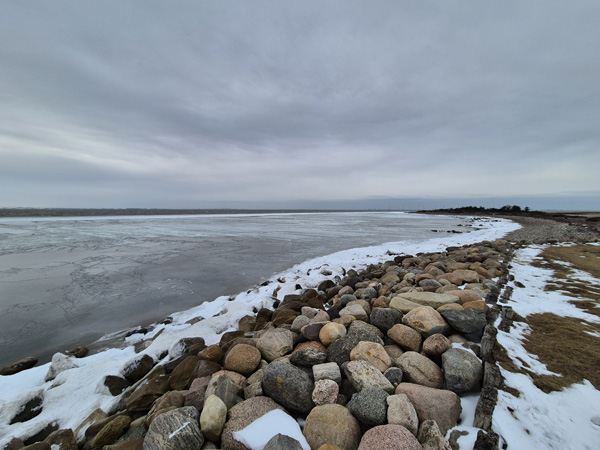 Is på stranden